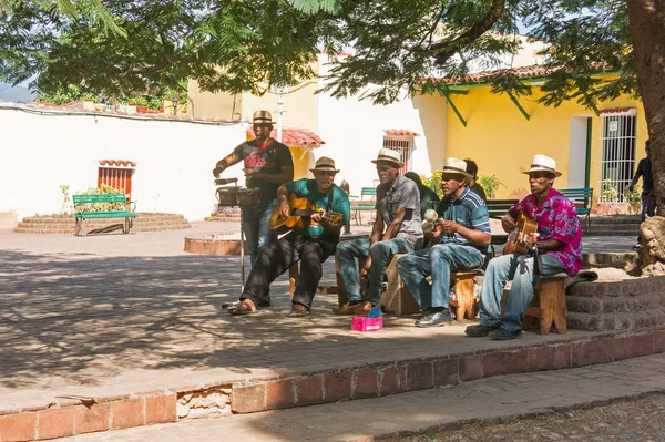 Afrocuban musicians playing on the street in the UNESCO World He — Stock Photo, Image