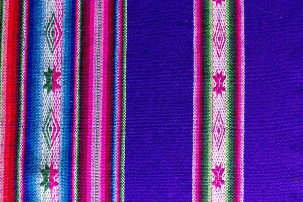 Андский текстиль из альпаки и листовой шерсти — стоковое фото
