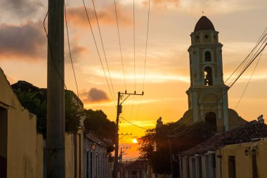 Trinidad, Küba'da gezinti ile Küba sokak günbatımı