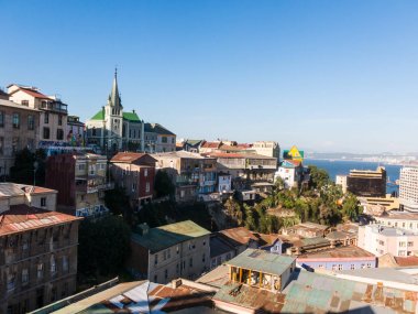 Tarihi şehir Valparaiso, Şili Cityscape üzerinde göster. 