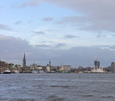 St. Pauli Piers, Hamburg'un turistik attr birini görünümünü