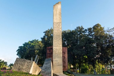 Hükümet askerleri Ch tarafından yakalanan dolu tren Memorial