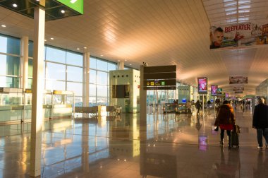 Yolcu Bagaj Barcelona Uluslararası Havaalanı El PR ile