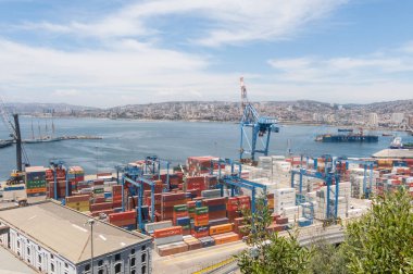 Valparaiso, Şili, Güney Amerika'da meşgul kargo liman. Bu