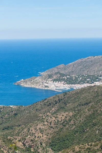 Visa i kommunen El Port de la Selva, i den nationalparken Cap de Creus, på Costa Brava i Girona, Katalonien, Spanien. — Stockfoto