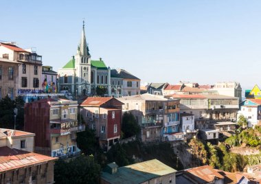 Tarihi şehir Valparaiso, Şili Cityscape üzerinde göster. 