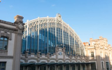 Kuzey Starion (Estacion del Norte İspanyolca), Barcelona, Catalonia, İspanya ana otobüs istasyonuna. İspanya ve Avrupa Madrid de dahil olmak üzere, ana istasyonları ile bağlantıları var