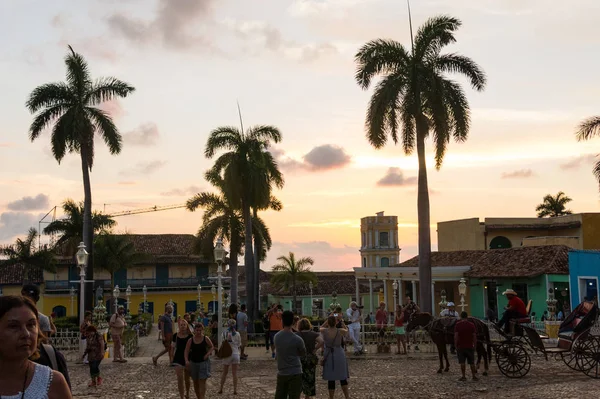 Trinidad, Küba'da gezinti ile Küba sokak günbatımı — Stok fotoğraf