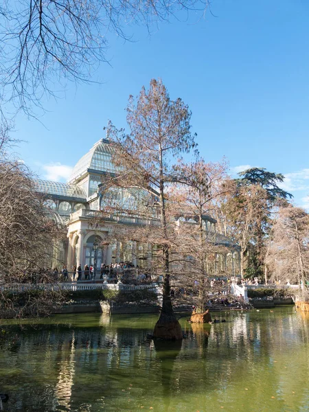 Кришталевий палац (palacio de cristal) в Ретіро парк, Мадрид, Іспанія — стокове фото