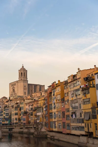Panorama av Gerona, Costa Brava, Katalonien, Spanien. — Stockfoto