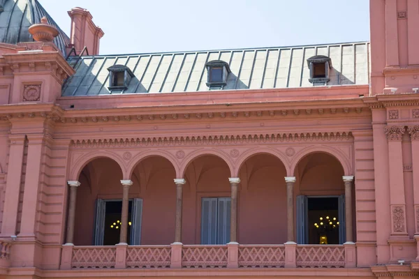 A varanda da Evita Peron. Casa Rosada (Casa Rosa) Palácio Presidencial da Argentina. Praça de Maio, Buenos Aires . — Fotografia de Stock