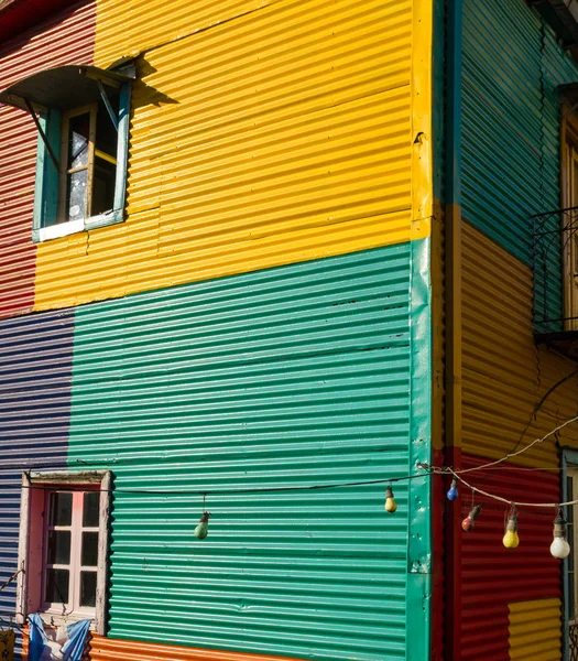 La boca，布宜诺斯艾利斯，阿根廷最色彩缤纷的大厦 — 图库照片