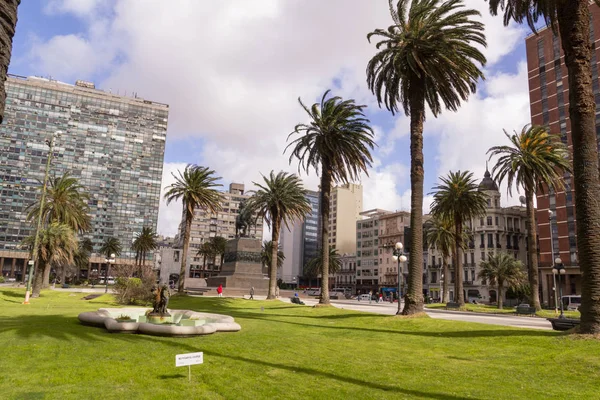 Independence Square in Montevideo, Uruguay. It's the city center — Stock Photo, Image