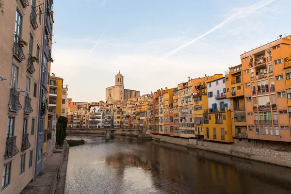 Panorama de Gerona, Costa Brava, Catalunha, Espanha . — Fotografia de Stock