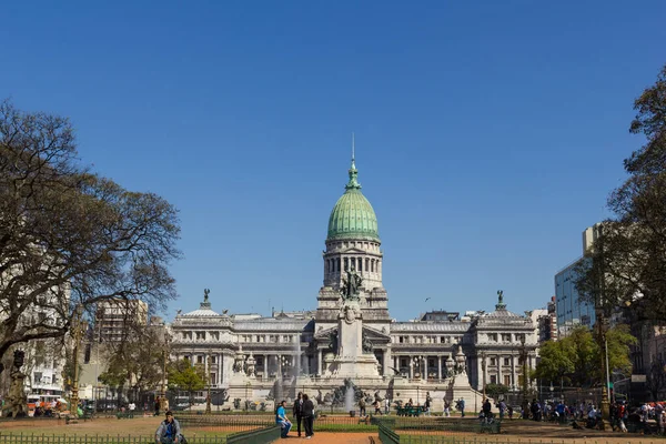 Źródła i monumentalny kompleks Congress Square. Buenos Aires — Zdjęcie stockowe