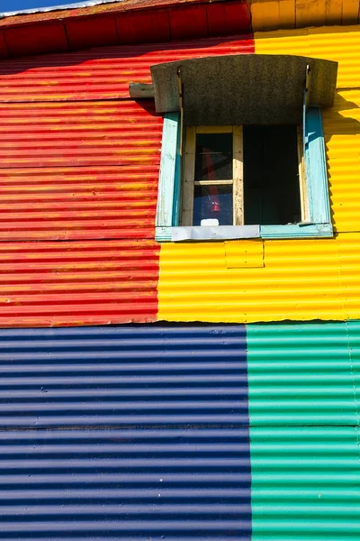 Os edifícios coloridos de La Boca, Buenos Aires, Argentina — Fotografia de Stock