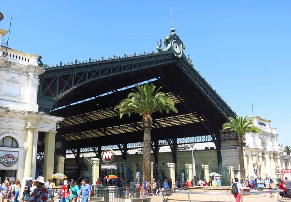 Вид на центральный вокзал Сантьяго-де-Чили, локат — стоковое фото