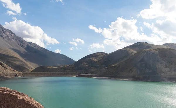 Lago de Yeso. Cajón del Maipo. Santiago de Chile — Foto de Stock