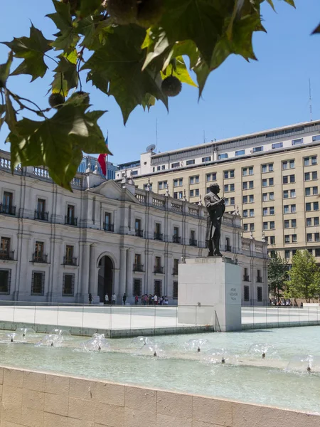 Monumento a Arturo Alessandri Palma en Santiago de Chile — Foto de Stock