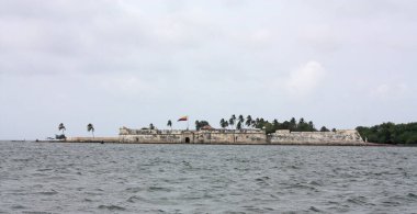 denizden Cartagena de Indias şehrinin şehir manzarası. Carta