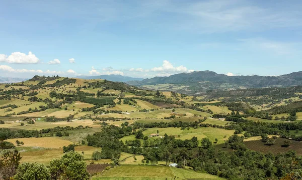 Panoramablick auf die berge und die andes, provinz cundi — Stockfoto
