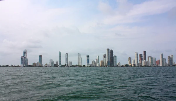 Cityscape of the city of Cartagena de Indias from the sea. Carta — Stock Photo, Image