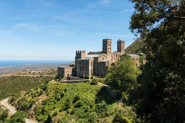 Biara Lama disebut Sant Pere de Rodes, Catalunya, Spanyol . — Stok Foto