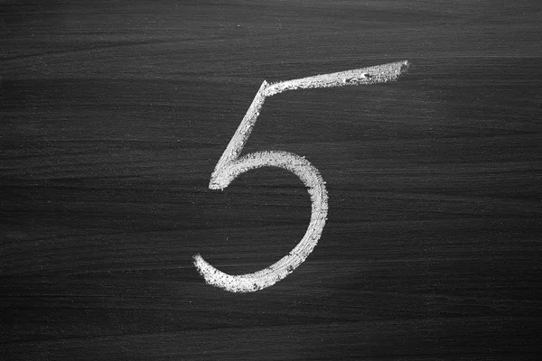 Number five enumeration written with a chalk on the blackboard — Stock Photo, Image
