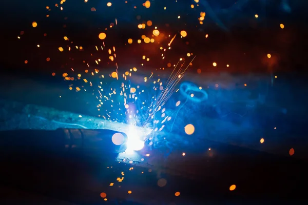 艺术焊接火花光线，工业背景 — 图库照片