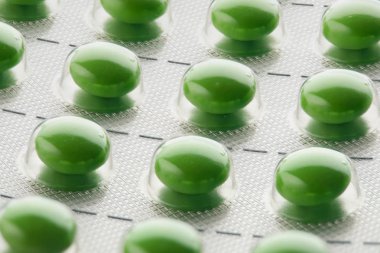 Vakumlu Ambalaj yeşil hapları ile