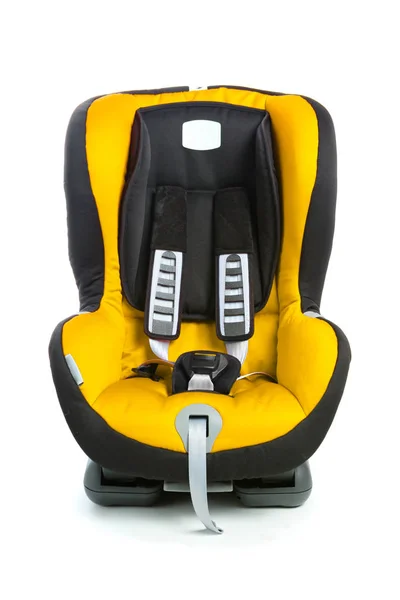 Μωρό κάθισμα αυτοκινήτου, κίτρινο χρώμα, απομονώνονται σε λευκό — Φωτογραφία Αρχείου