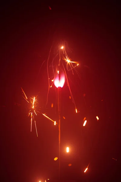 Boże Narodzenie brylant w haze z czerwonym świetle — Zdjęcie stockowe