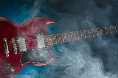 elektro gitar duman, portre görünümünde