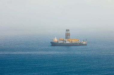 Offshore petrol ve gaz drillship