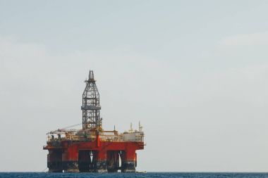 Offshore petrol ve gaz platformu