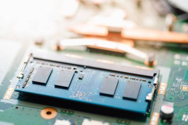 ram so-dimm ddr4 bellek modülü, yakın görüntü