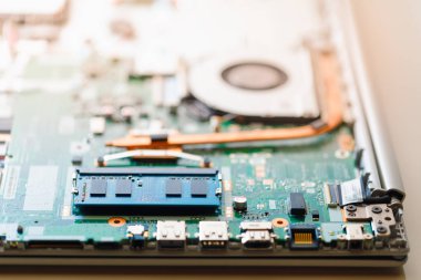 ram so-dimm ddr4 bellek modülü, yakın görüntü