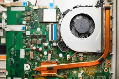 Bilgisayar havalandırma sistemi, ana kartta bakır ısıtma borusu.