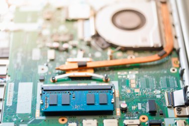 ram so-dimm ddr4 bellek modülü, yakın görüntü