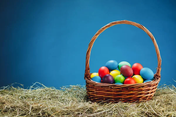Easter Basket Multicolor Eggs Blue Background — Stock Photo, Image