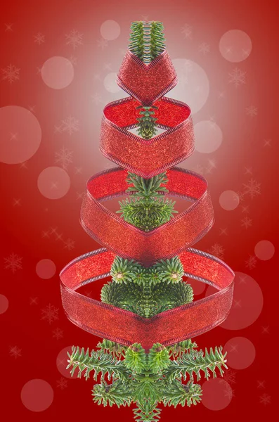 Weihnachtsbaum auf weißem und rotem Hintergrund — Stockfoto