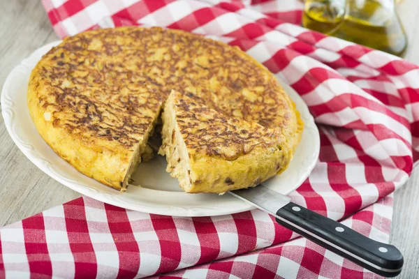 Spanish potatoes omelette — Stock Photo, Image