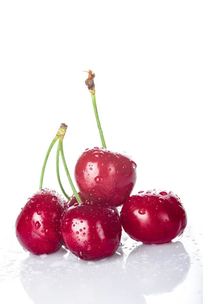 Fresh cherries isolated on a white background — Stock Photo, Image