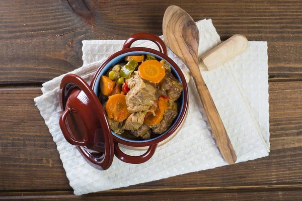 Veal ragout in a porcelain casserole — Stock Photo, Image