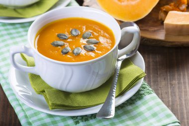 Noel için kremalı balkabağı çorbası