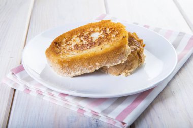 İspanyol torrijas veya Sp Paskalya için geleneksel Fransız tost