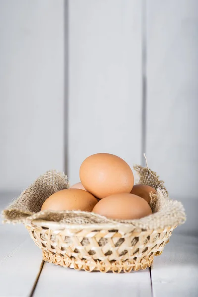 Ovos de galinha frescos — Fotografia de Stock