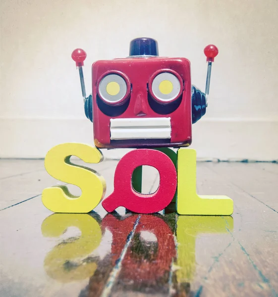 Acrónimo Sql Con Una Cabeza Robot Sobre Suelo Madera Con —  Fotos de Stock