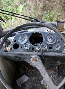 Eski bozuk otobüs sürücüsü komutları