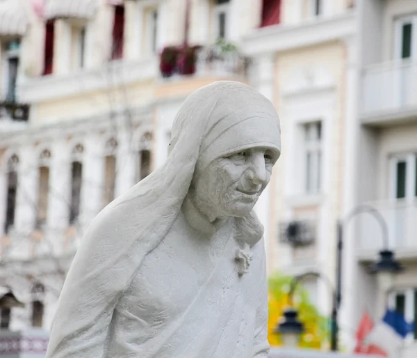 SKOPJE, MACEDONIA - OUTUBRO 18,2016:: Memorial House of Saint Madre Teresa in Skopje Museum of Mother Teresa Humanitarian Worker and Nobel Prize Winner in Skopje, Macedonia . — Fotografia de Stock